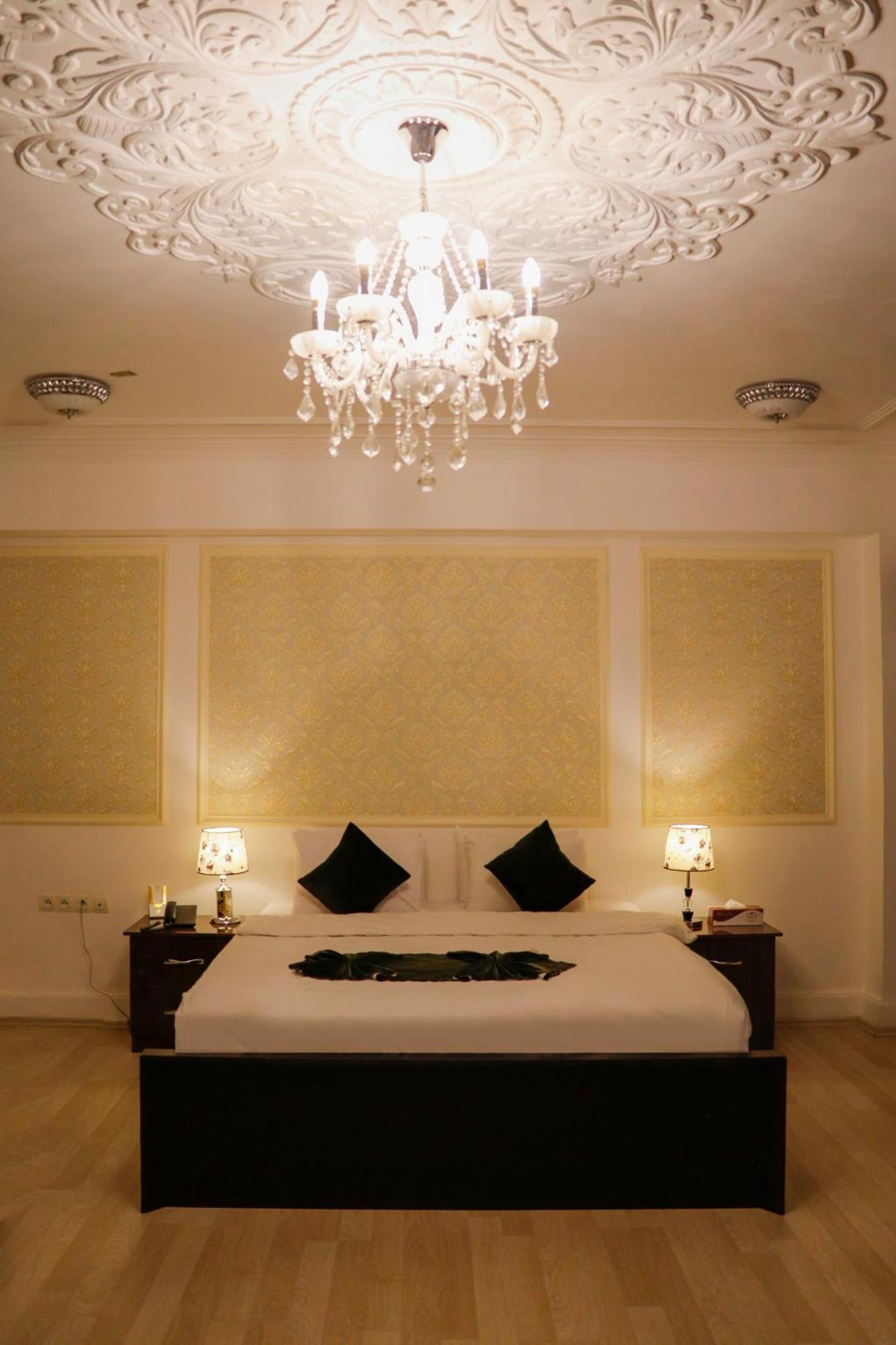 Arg Hotel Herat Exterior foto