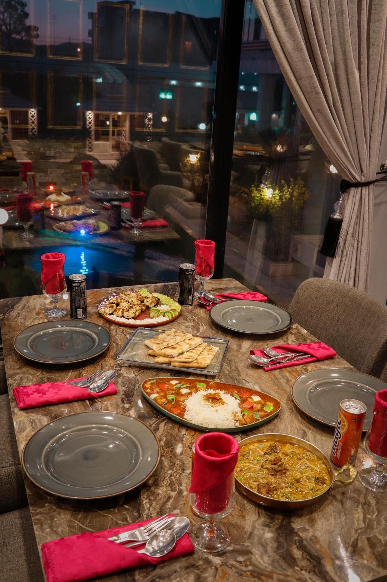 Arg Hotel Herat Exterior foto