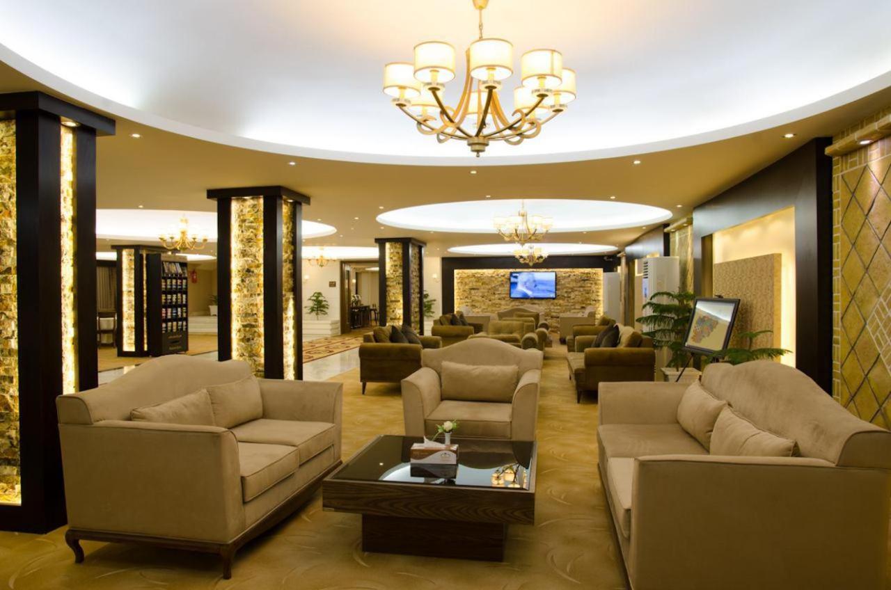 Arg Hotel Herat Exterior foto